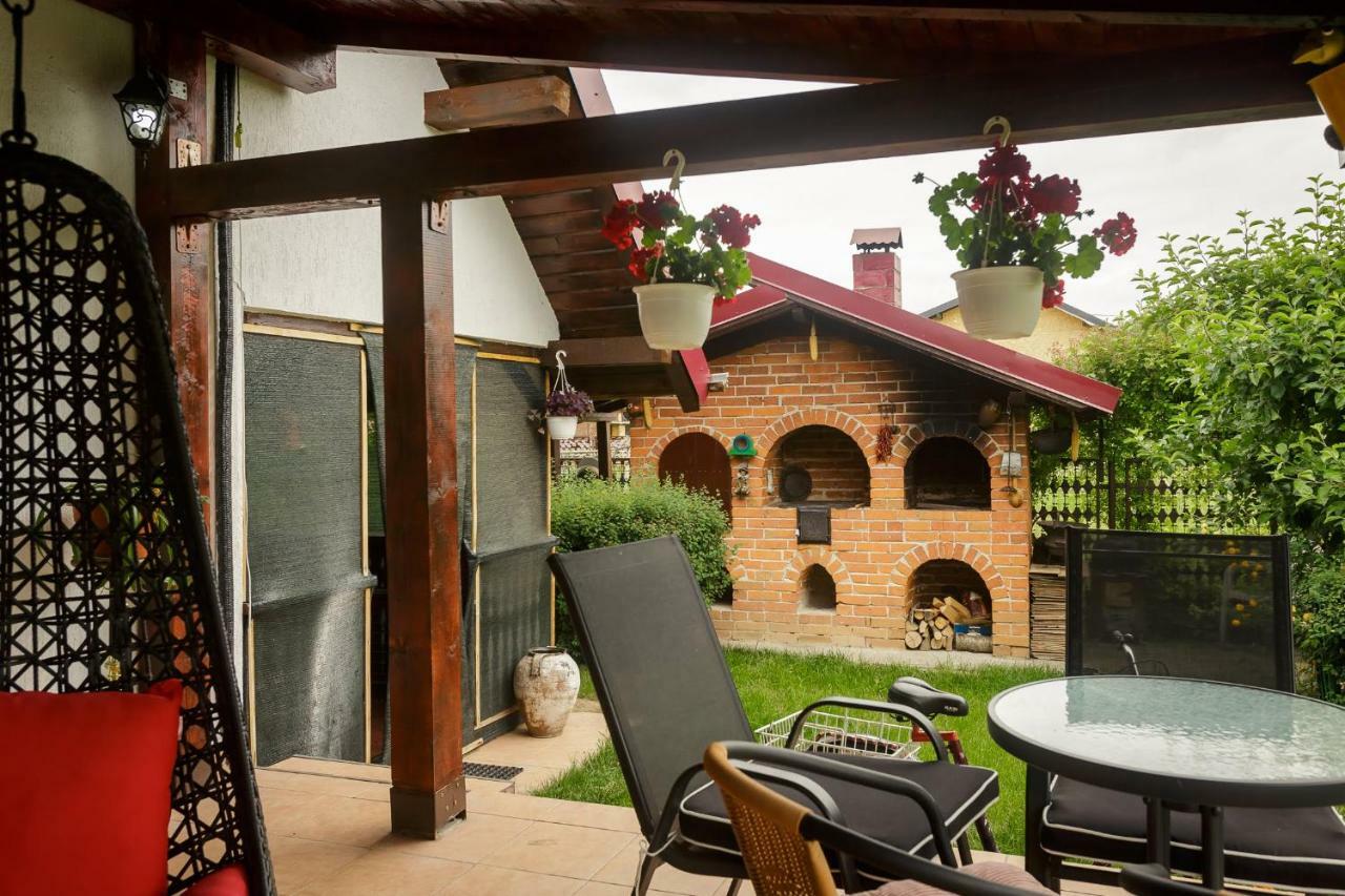 Casa Florilor Hotel Curtea De Arges Exterior photo